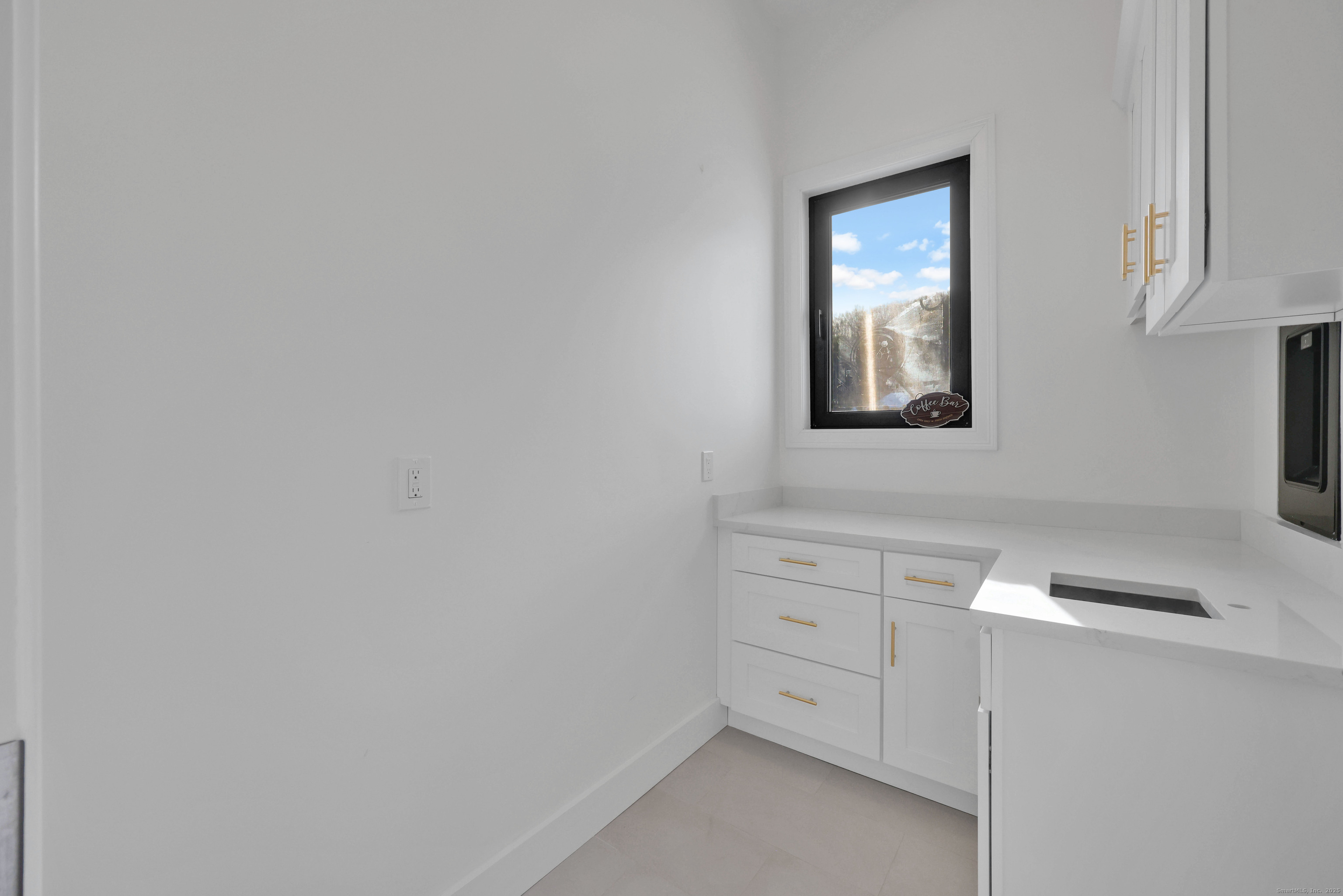 3 Cobtail Way Simsbury CT 06070