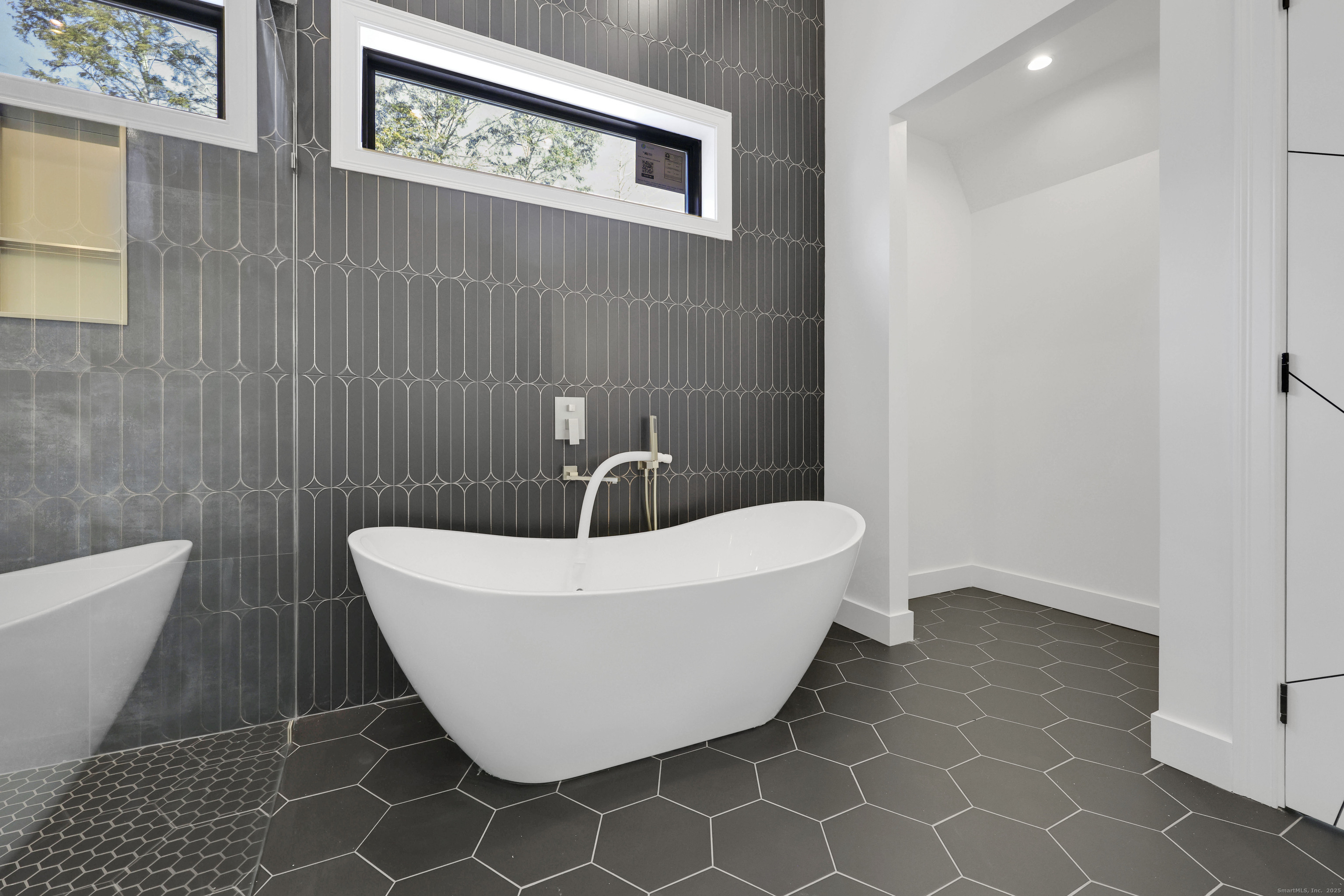 3 Cobtail Way Simsbury CT 06070