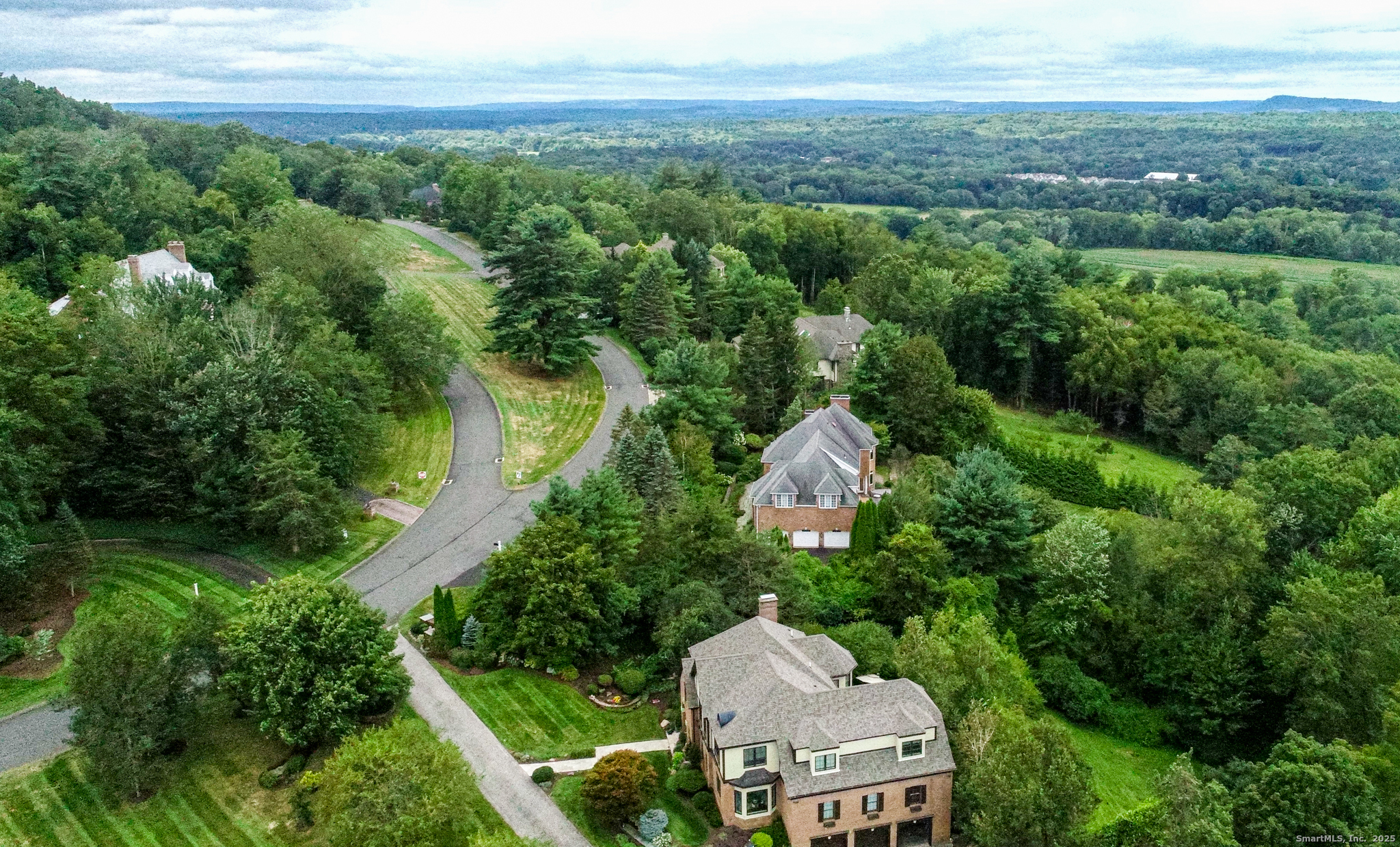 3 Cobtail Way Simsbury CT 06070