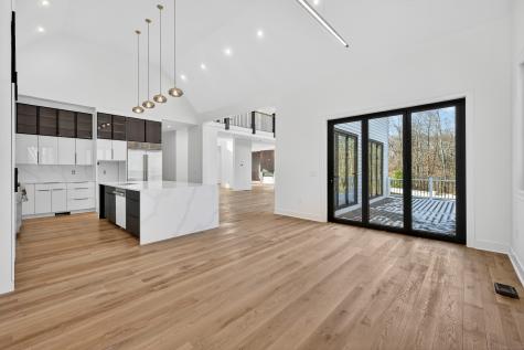 3 Cobtail Way Simsbury CT 06070