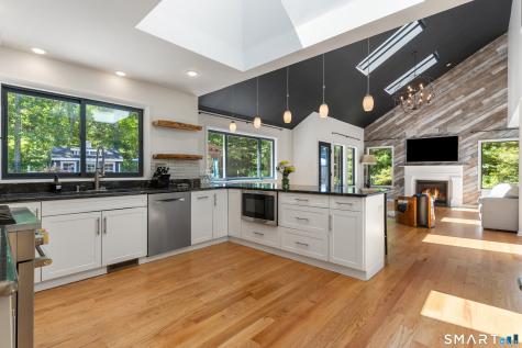 84 Sawmill Road Branford CT 06405