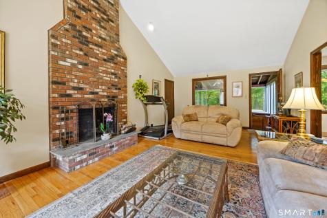 620 Riverside Drive Cheshire CT 06410