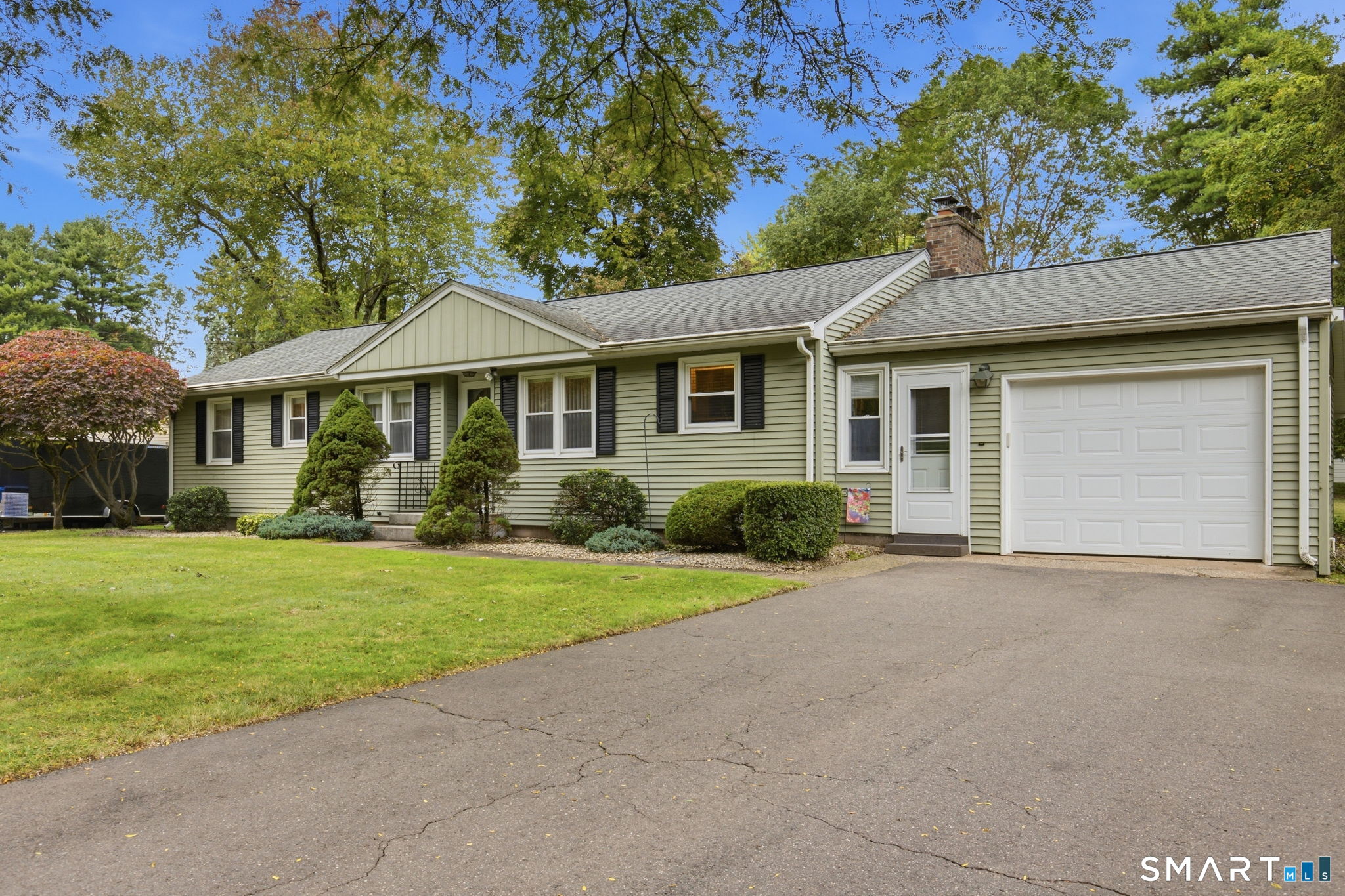 327 Burnham Street Manchester CT 06042