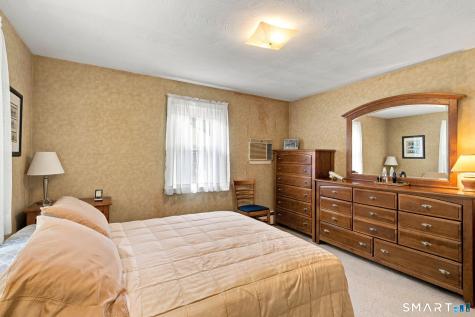 327 Burnham Street Manchester CT 06042