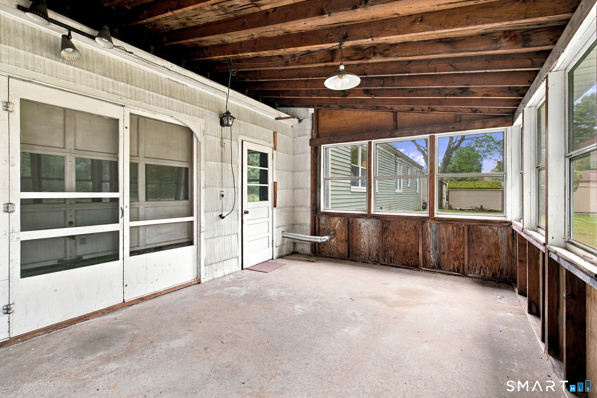 327 Burnham Street Manchester CT 06042