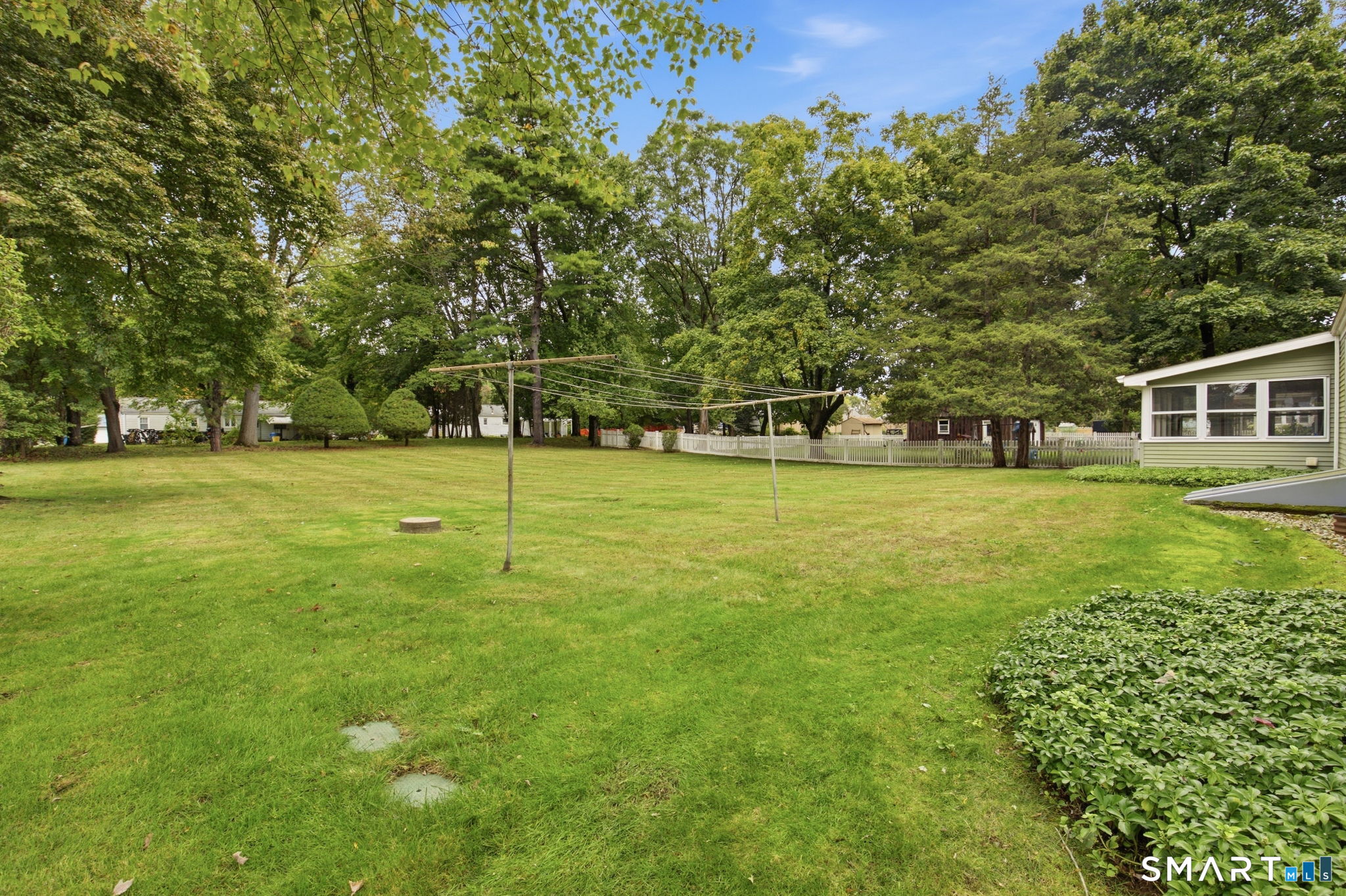 327 Burnham Street Manchester CT 06042