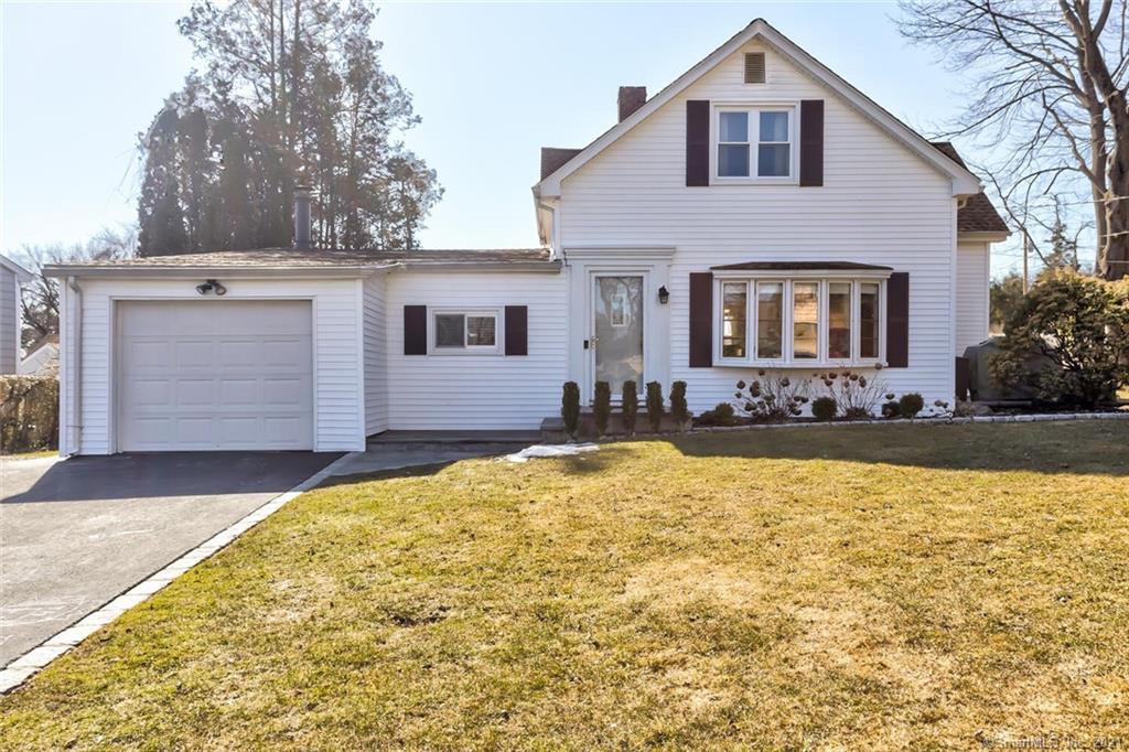 5 Spruce Street Trumbull CT 06611