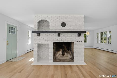 34 Laurel Hill Drive East Lyme CT 06357