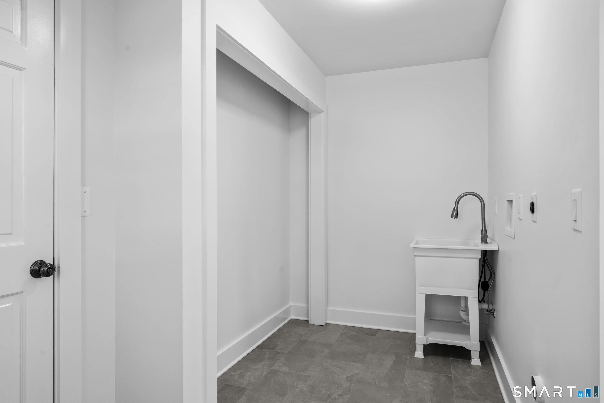 34 Laurel Hill Drive East Lyme CT 06357