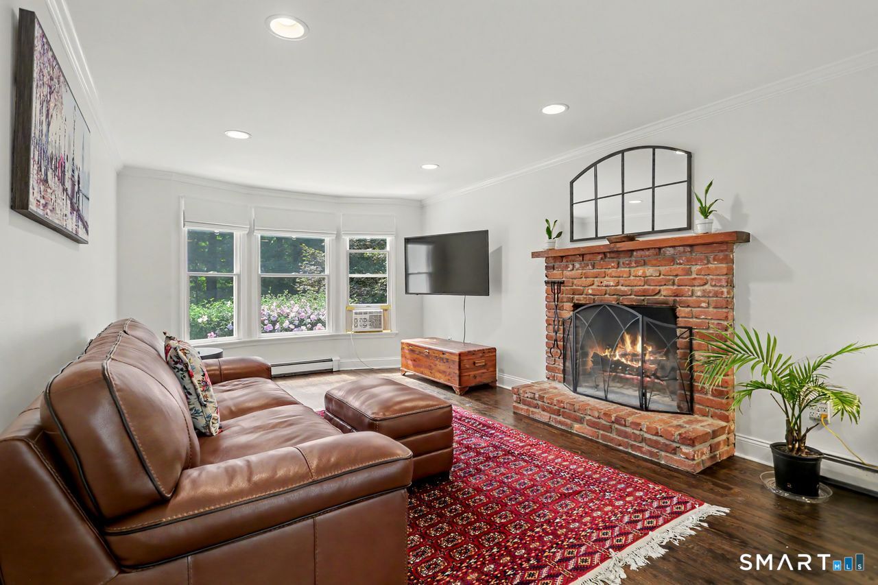 15 Fire Hill Lane Redding CT 06896