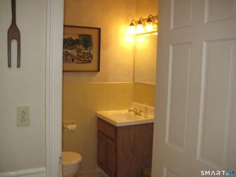 9 Chelsea Parade South Norwich CT 06360