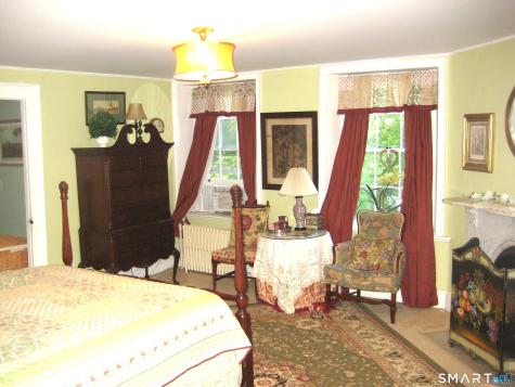9 Chelsea Parade South Norwich CT 06360