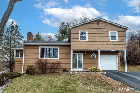 33 Hickory Hill Road Brookfield CT 06804