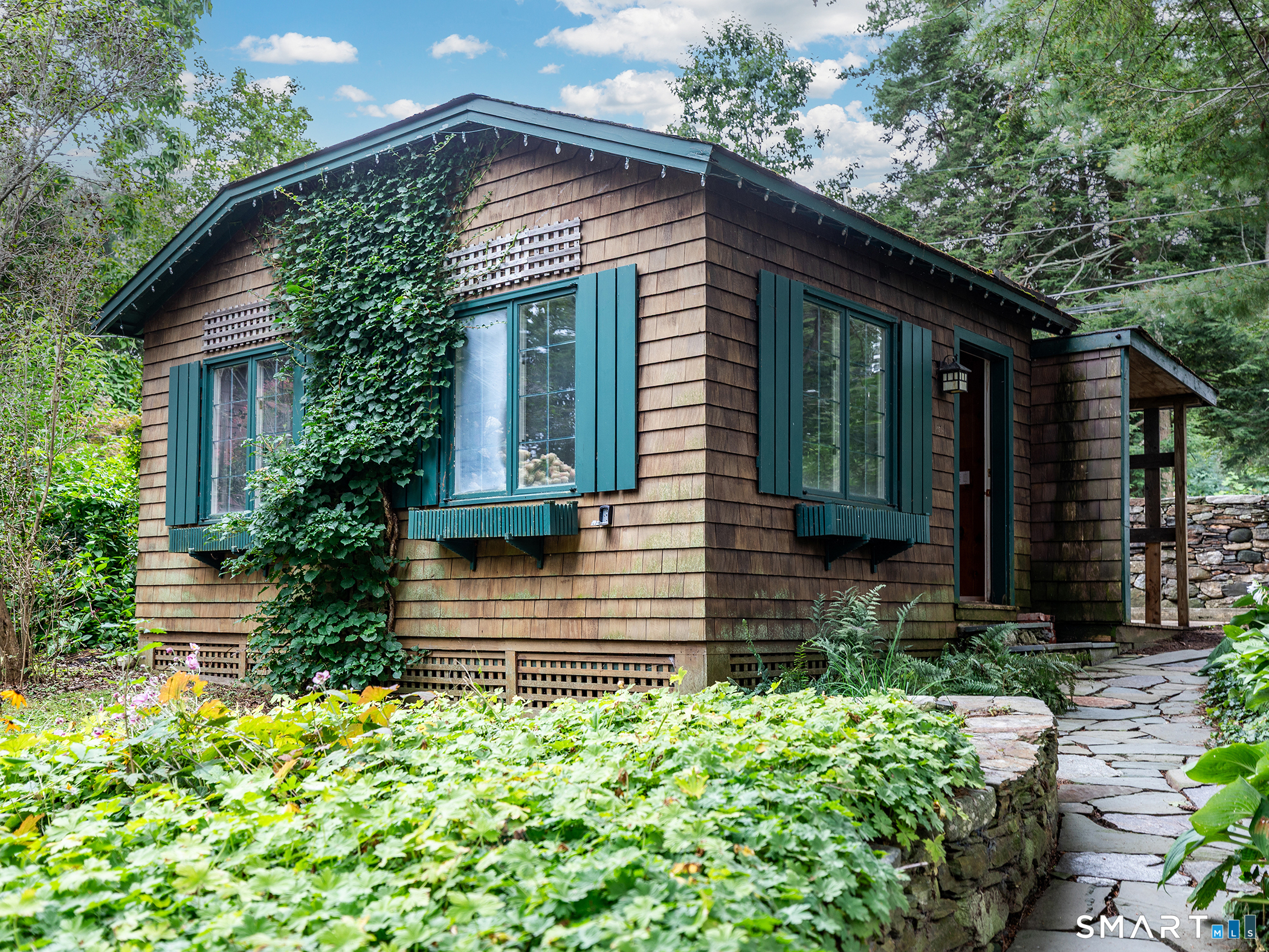 144 Island Trail Morris CT 06763