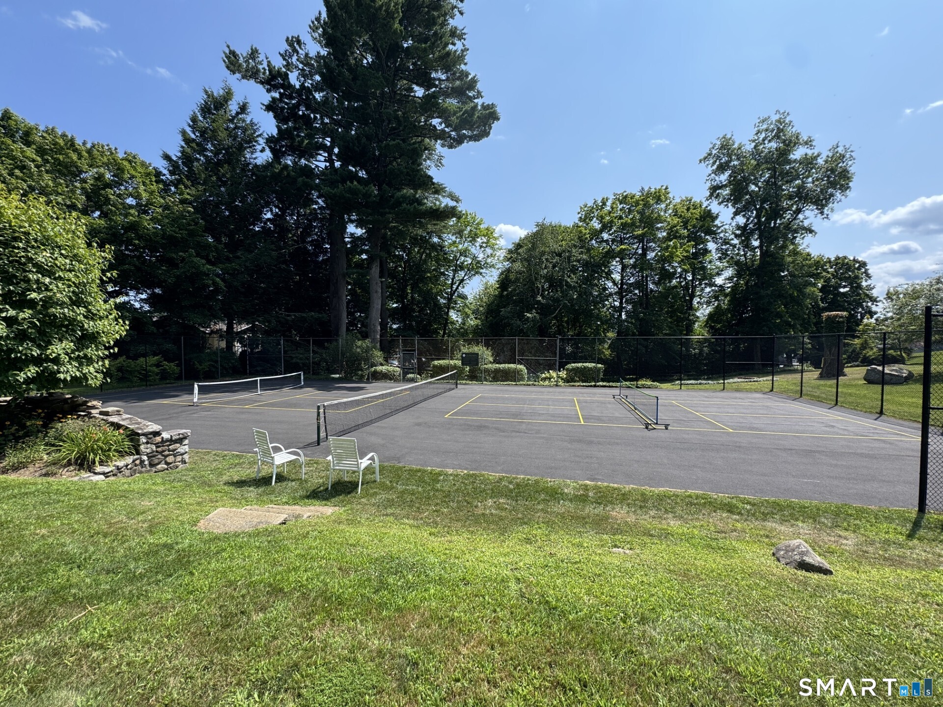 144 Island Trail Morris CT 06763