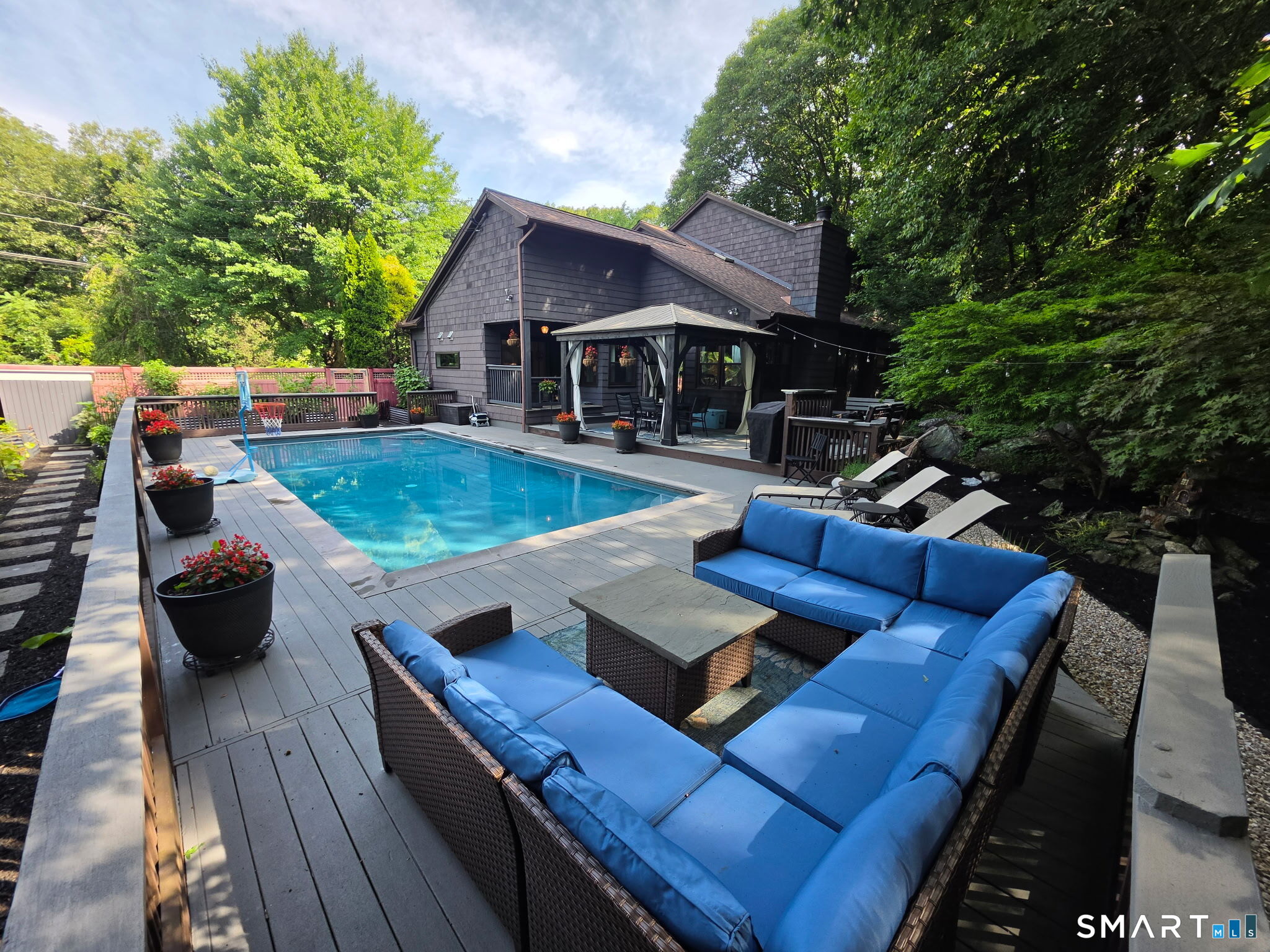 11 Coach Hill Danbury CT 06811
