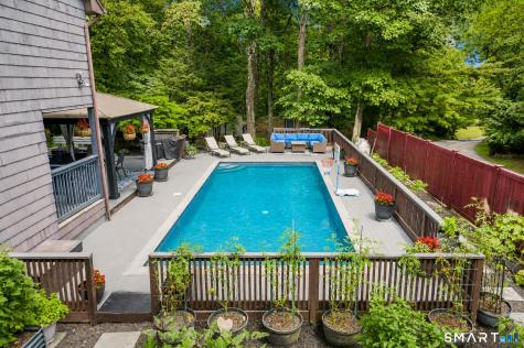 11 Coach Hill Danbury CT 06811