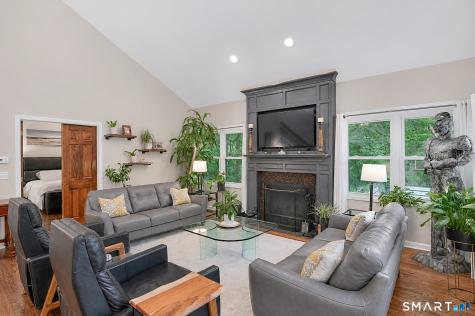 11 Coach Hill Danbury CT 06811
