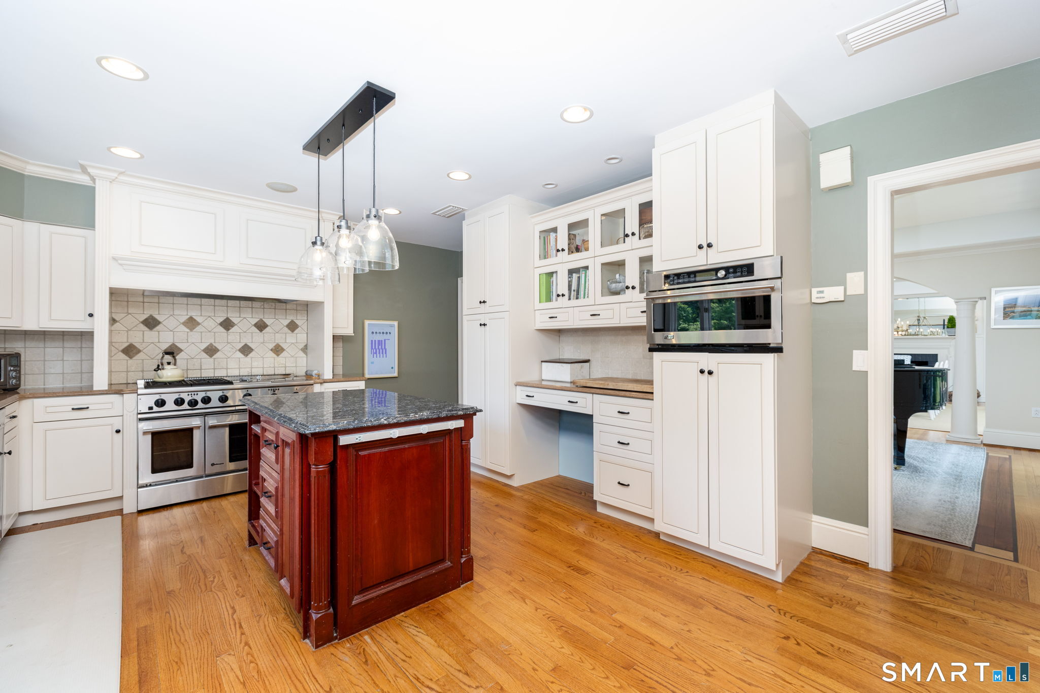 82 Ledyard Road West Hartford CT 06117