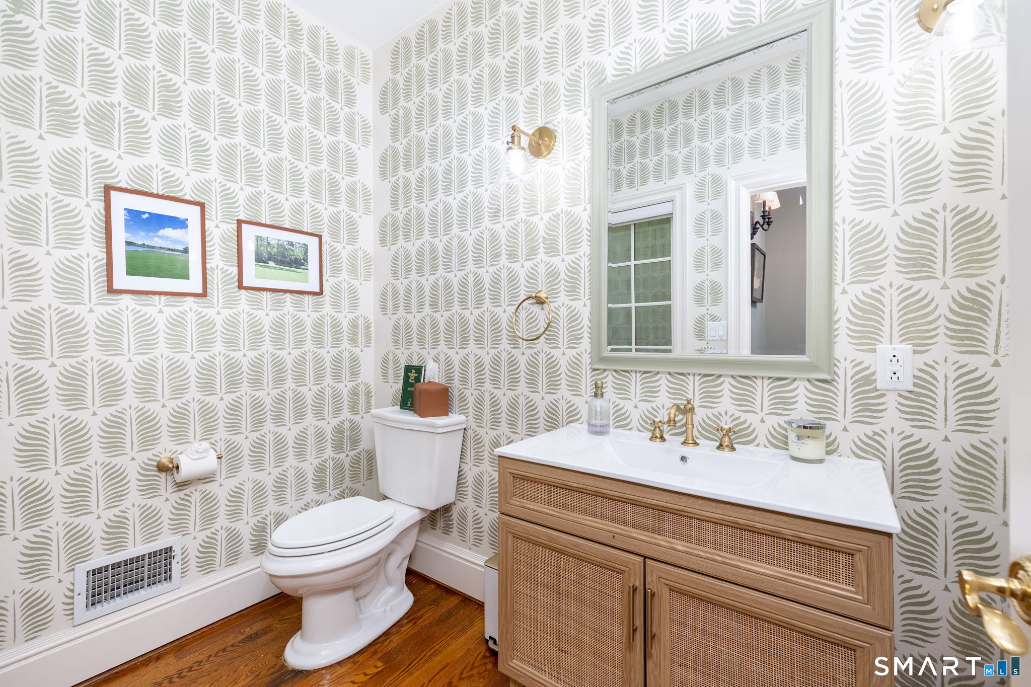 82 Ledyard Road West Hartford CT 06117