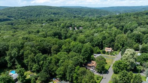 41 Verville Road Avon CT 06001