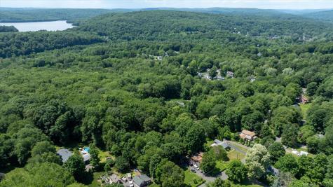 41 Verville Road Avon CT 06001