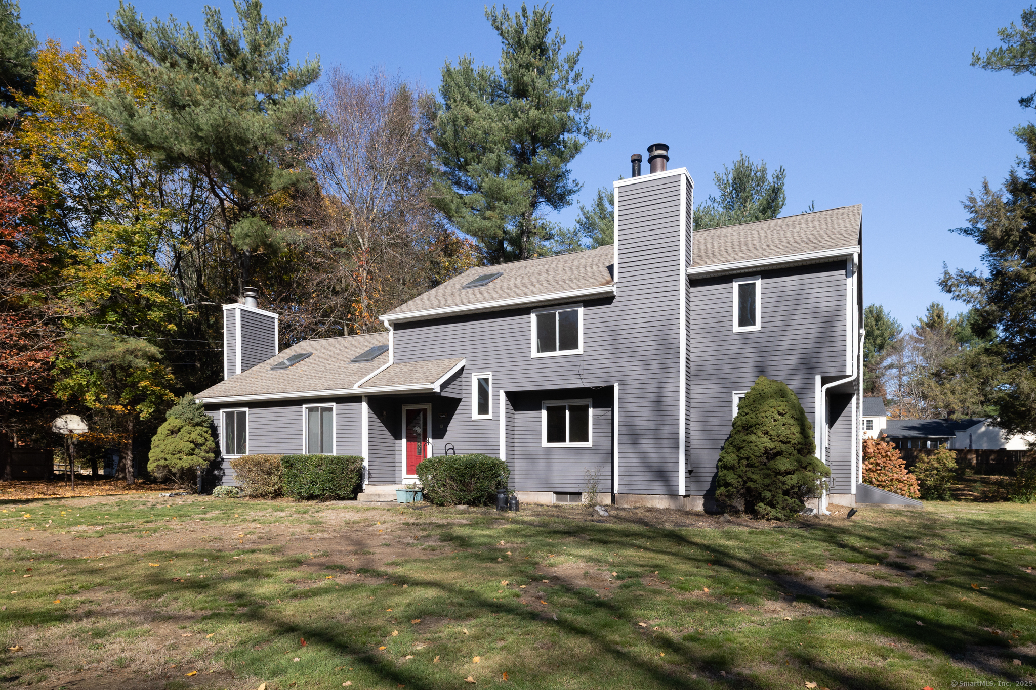 18 Meadowlark Road Simsbury CT 06092