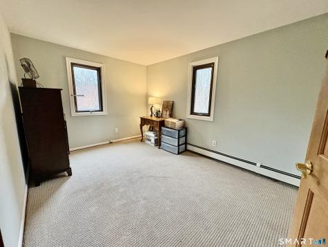 18 Meadowlark Road Simsbury CT 06092