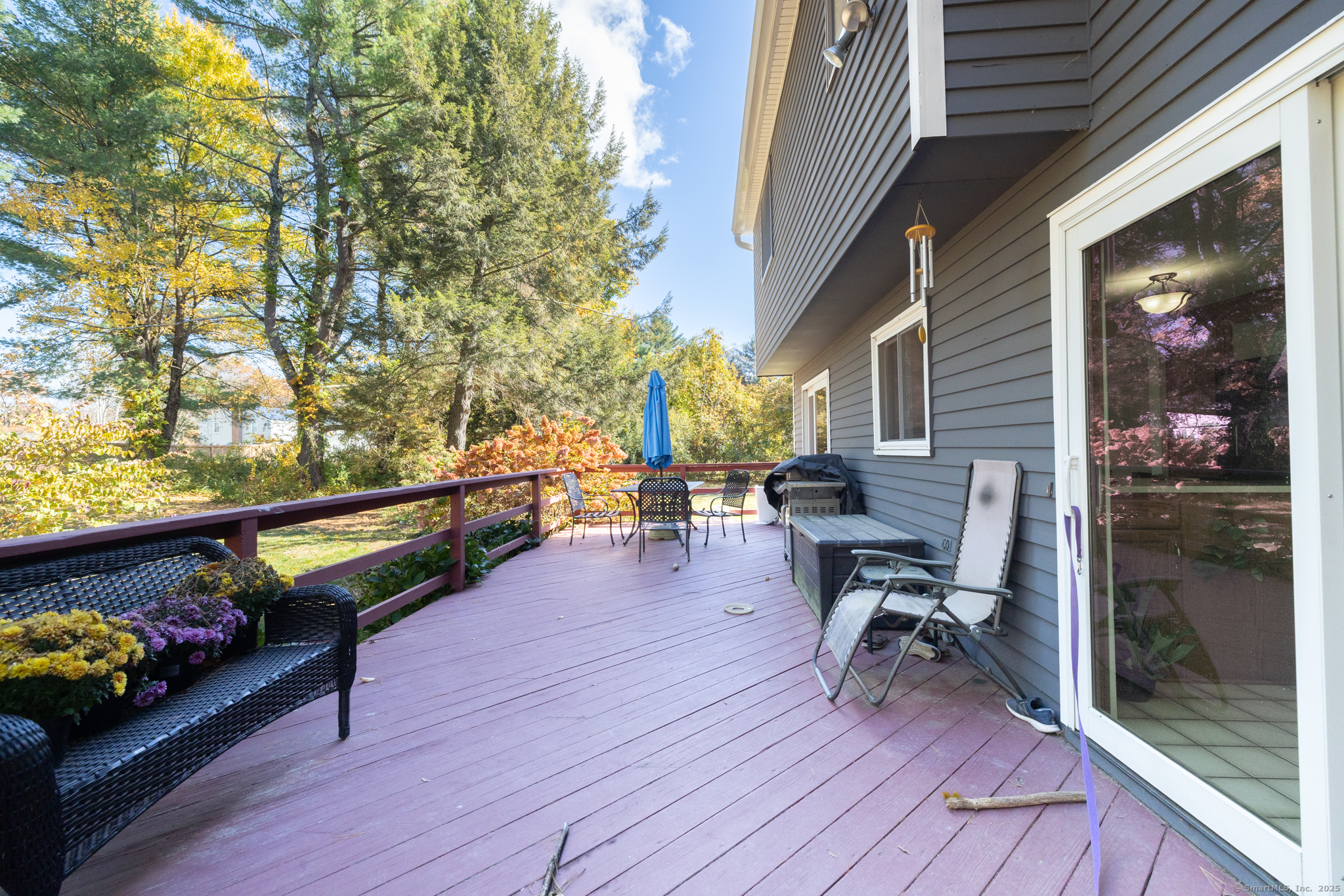 18 Meadowlark Road Simsbury CT 06092