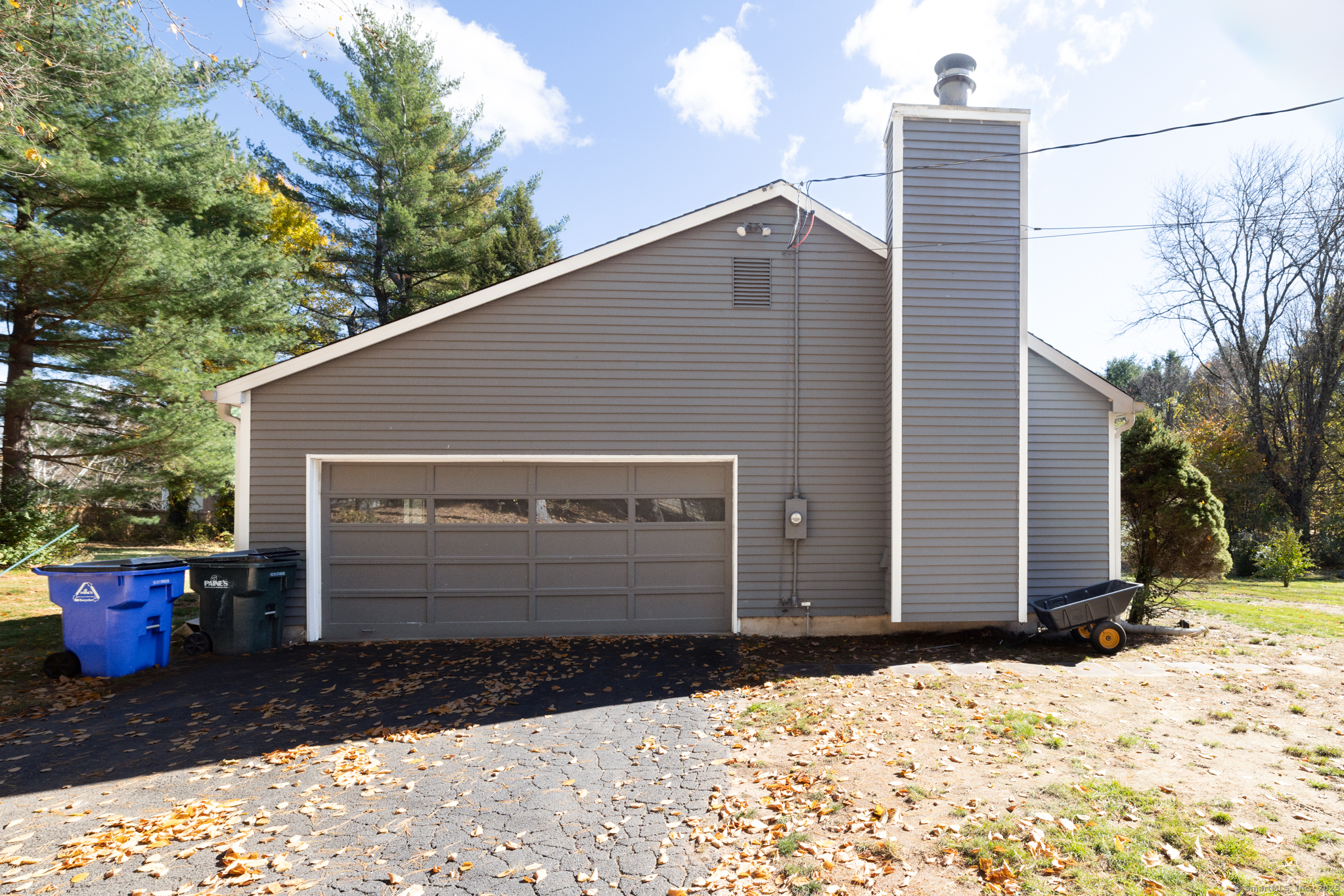 18 Meadowlark Road Simsbury CT 06092