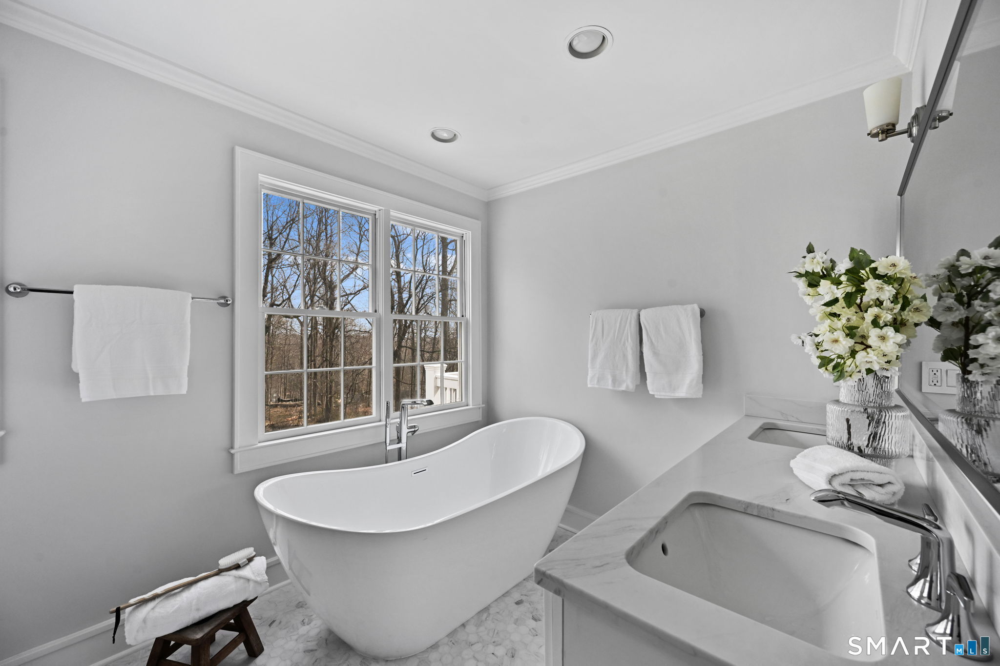 35 Canoe Hill Road New Canaan CT 06840