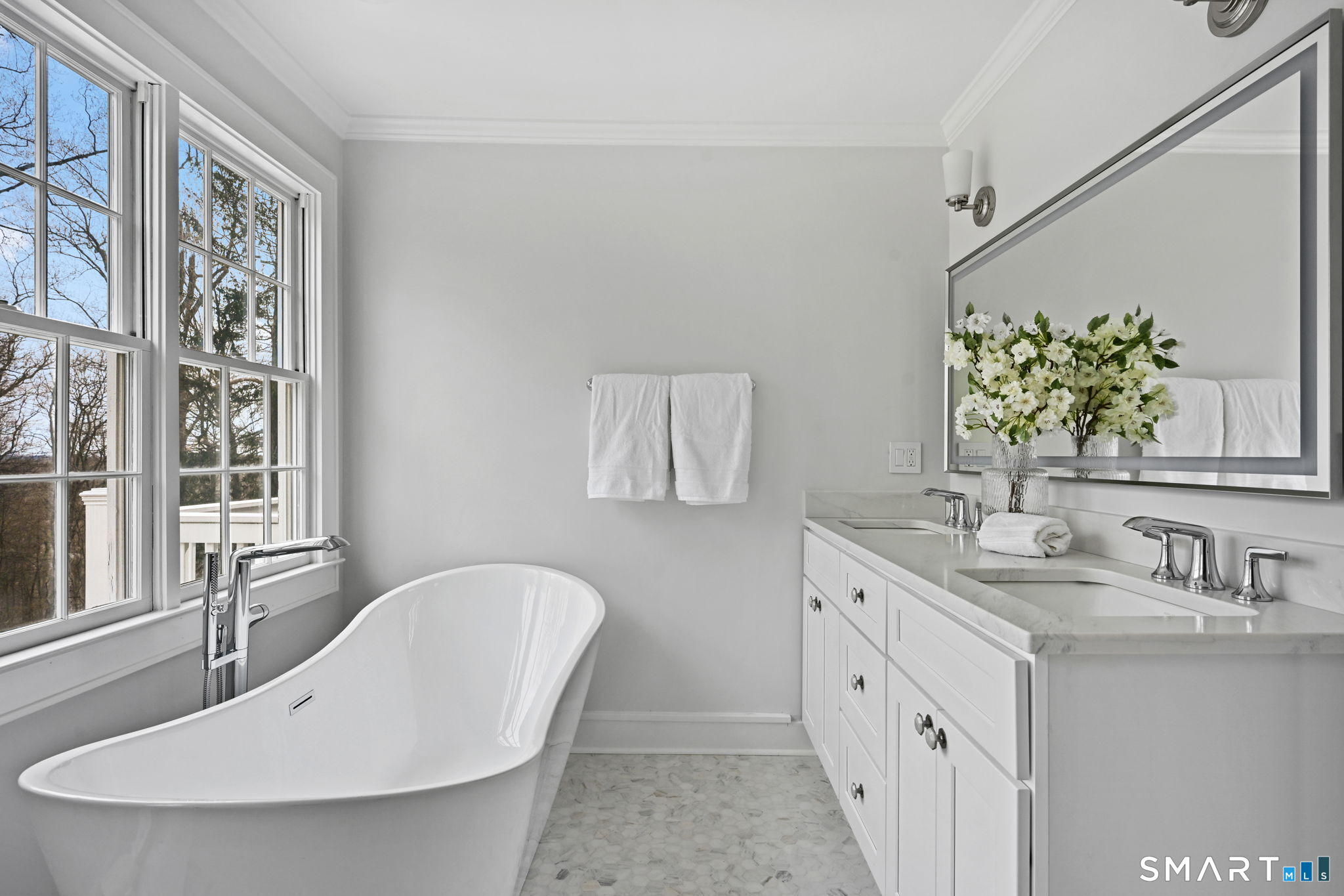35 Canoe Hill Road New Canaan CT 06840