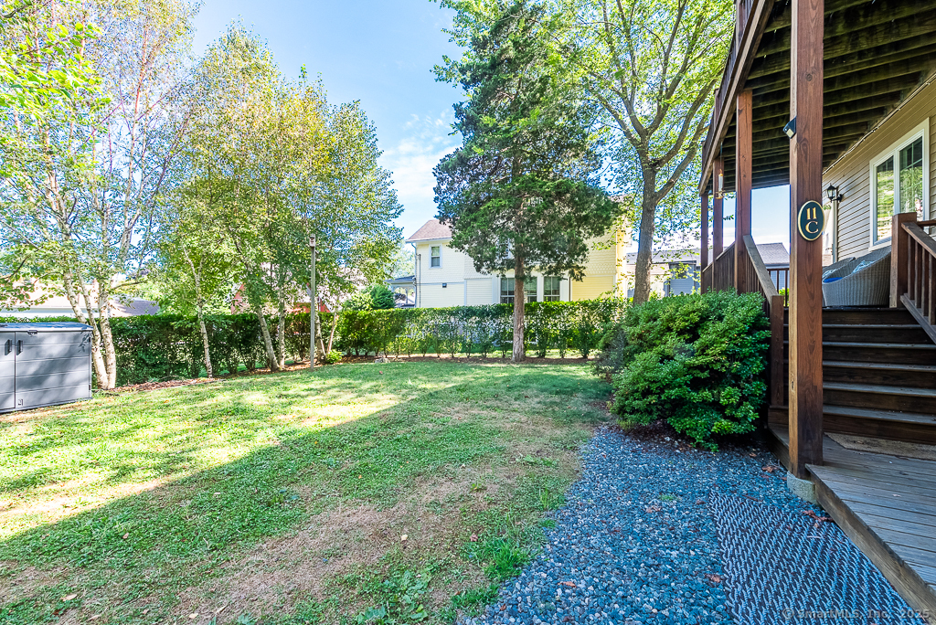 11 North Main Street Essex CT 06426