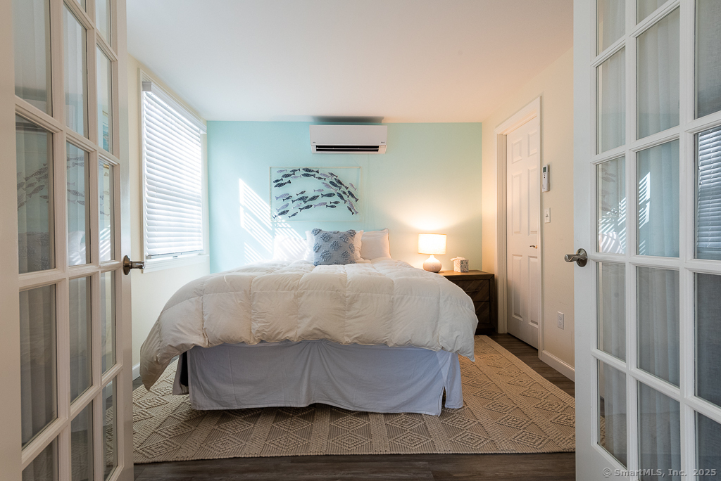 11 North Main Street Essex CT 06426