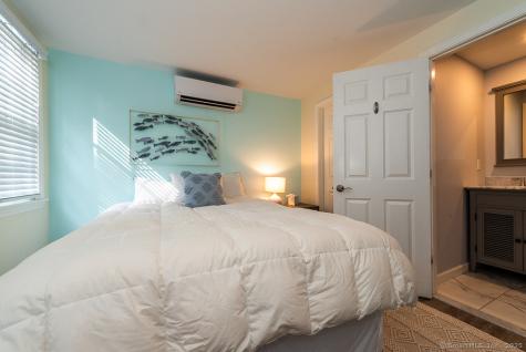 11 North Main Street Essex CT 06426