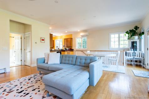 11 North Main Street Essex CT 06426