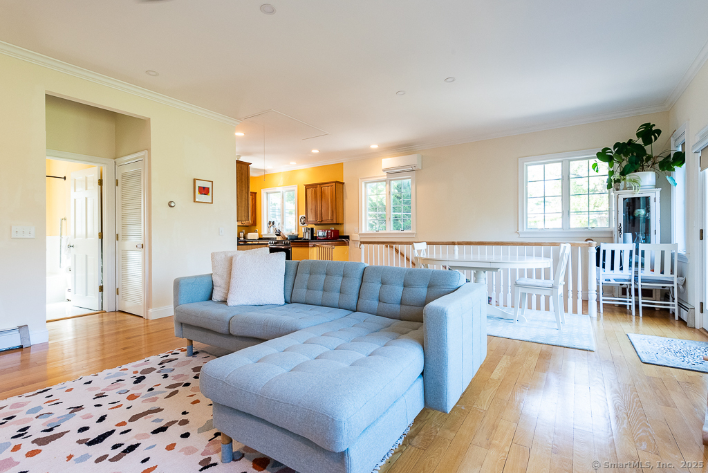 11 North Main Street Essex CT 06426