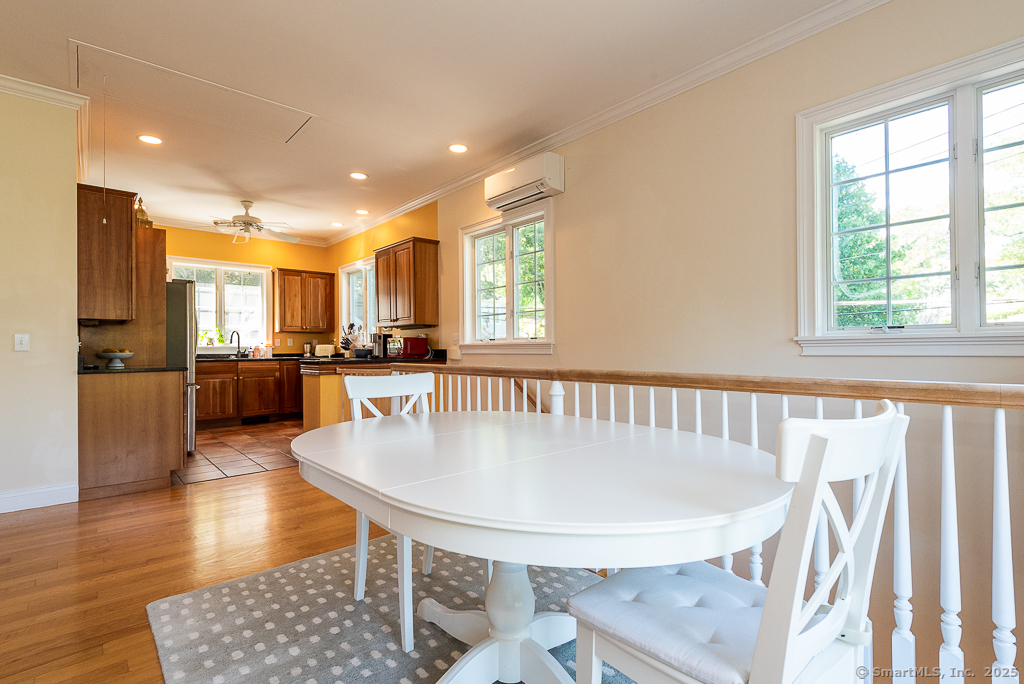 11 North Main Street Essex CT 06426