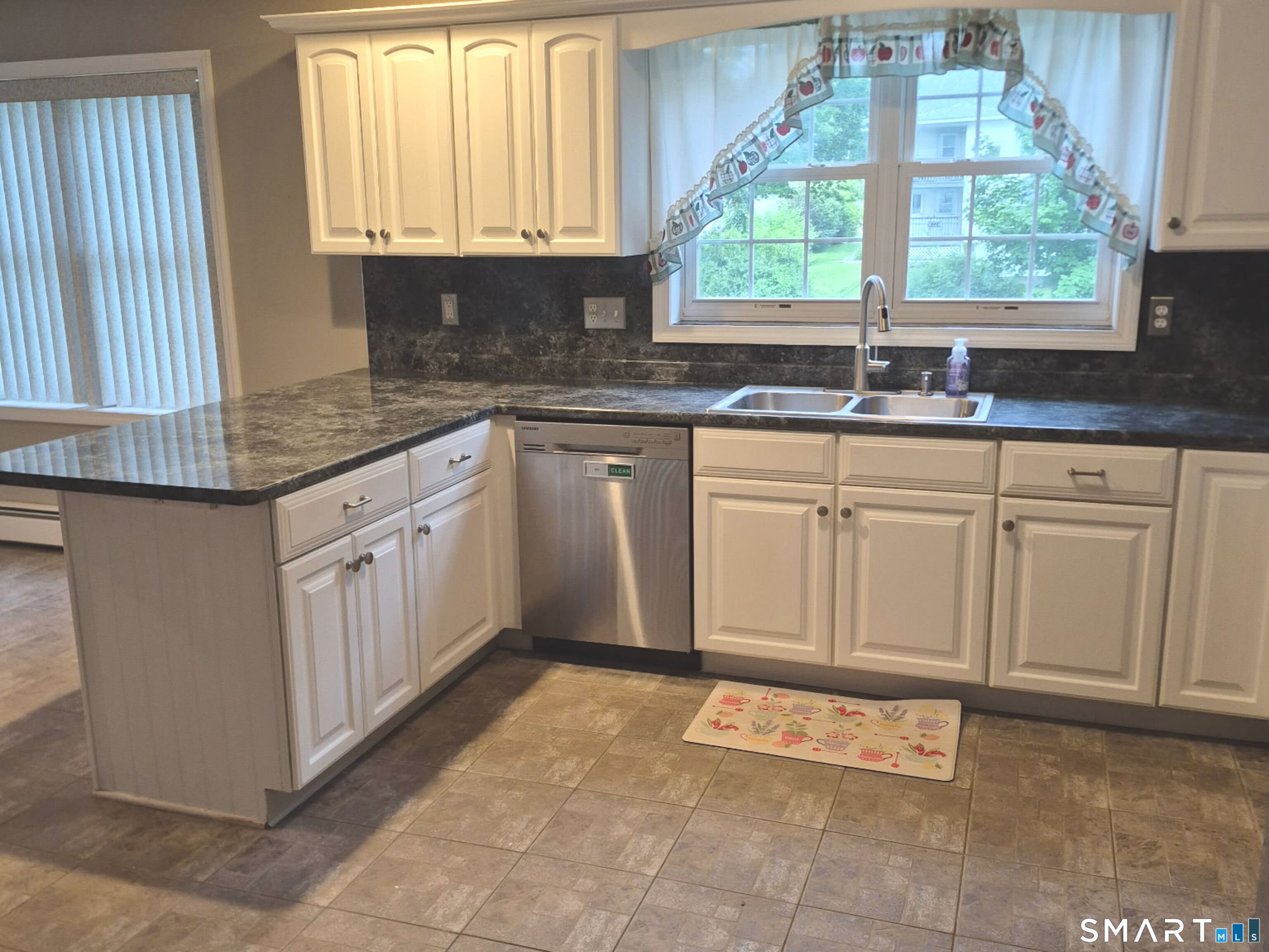 16 Hickory Road Naugatuck CT 06770