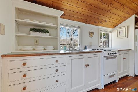 1 Hathaway Road East Lyme CT 06333