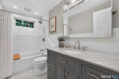 26 Minister Brook Drive Simsbury CT 06070