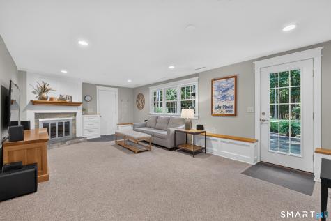 26 Minister Brook Drive Simsbury CT 06070