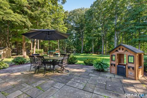 26 Minister Brook Drive Simsbury CT 06070