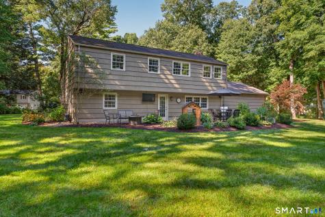 26 Minister Brook Drive Simsbury CT 06070