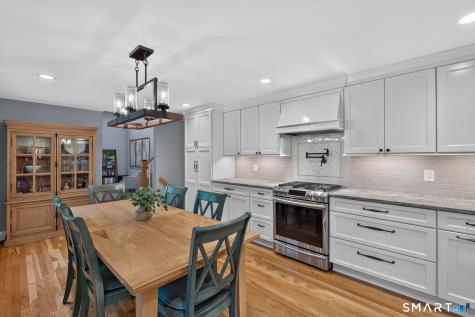26 Minister Brook Drive Simsbury CT 06070