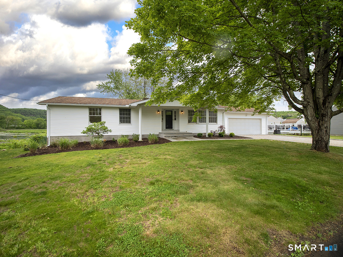 6 Warren Road Woodbridge CT 06525