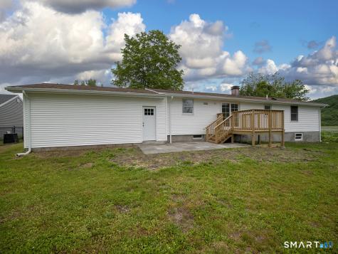 6 Warren Road Woodbridge CT 06525