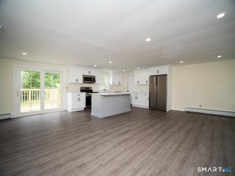6 Warren Road Woodbridge CT 06525