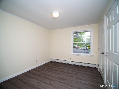 6 Warren Road Woodbridge CT 06525