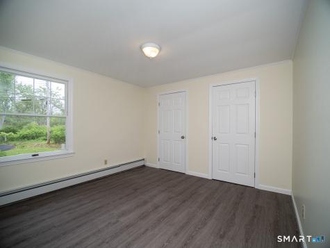 6 Warren Road Woodbridge CT 06525
